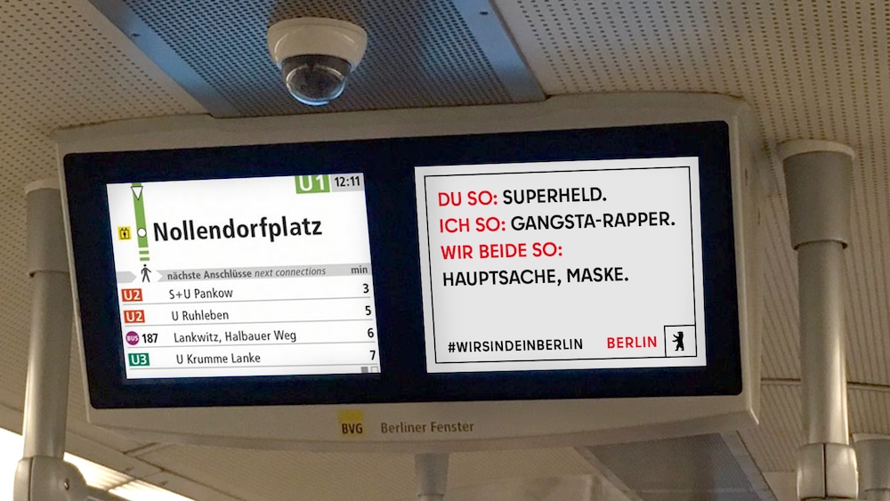 Plakat des neuen Berlin-Markenauftritt in der U-Bahn