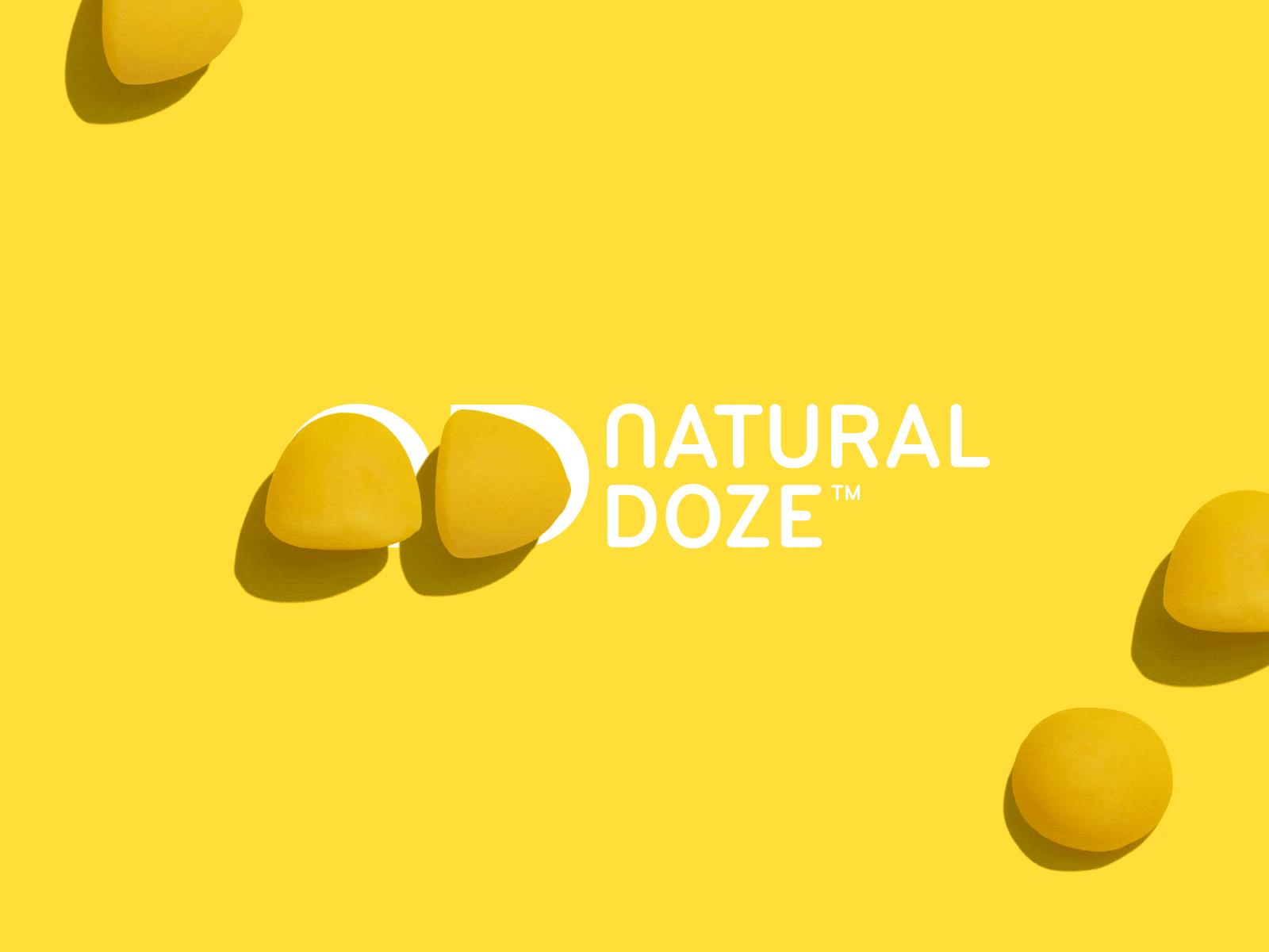 Das Natural Doze Logo setzt sich aus zwei der Vitamindrops zusammen