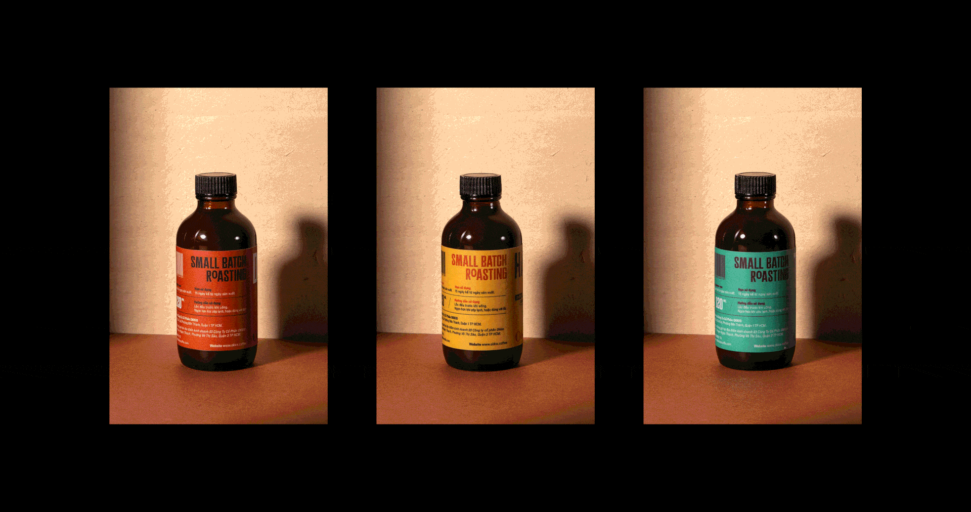 Drei Flaschen mit typografischen Labels