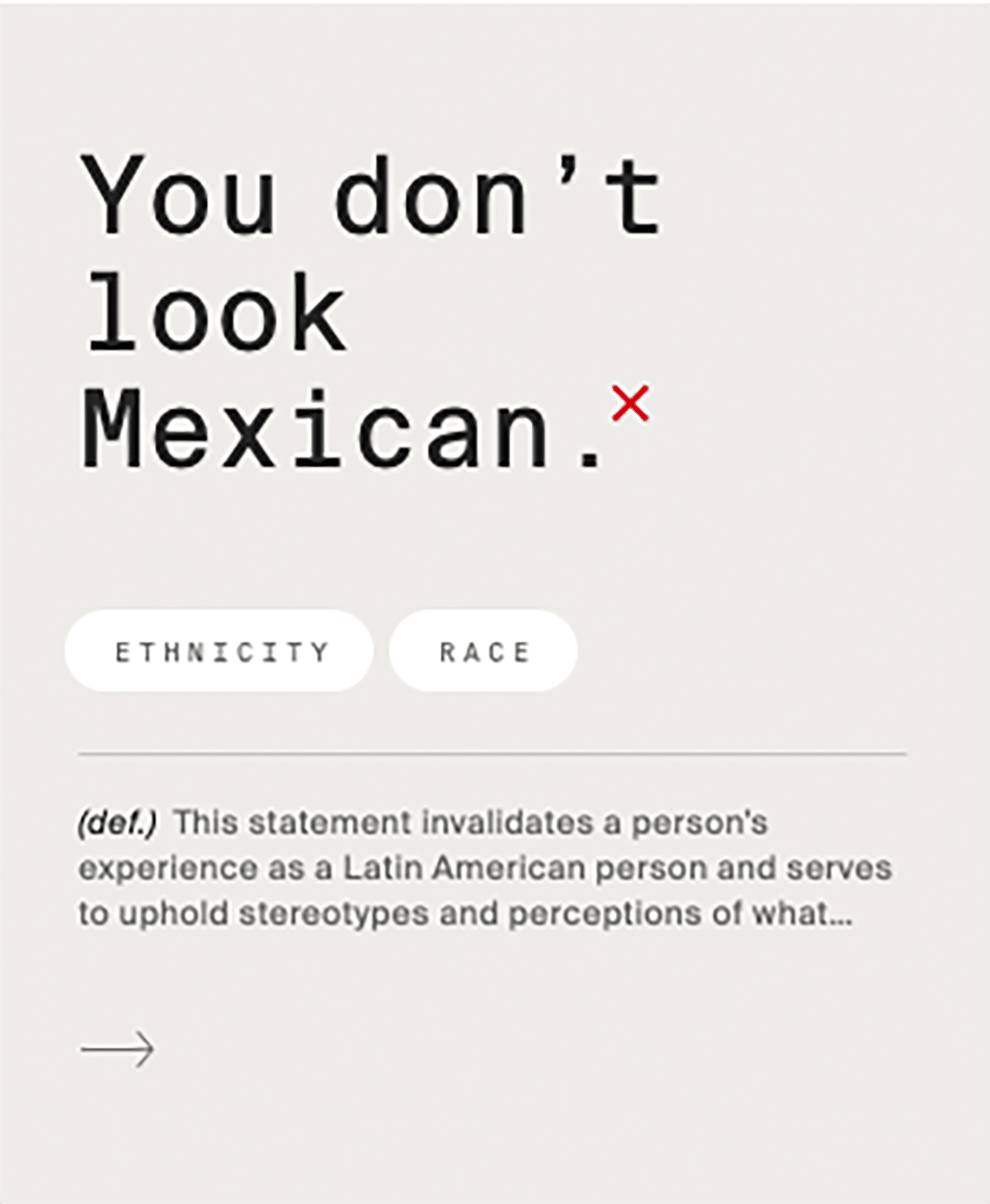 Eine Flashcard auf der »You don´t look Mexican« steht. Dahinter ist ein rotes x