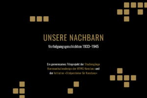 Das Titelbild für einen Flyer über die Holocaust Gedenkveranstaltung »Unsere Nachbarn« in Konstanz. Darauf sind kleine, goldfarbene »Stolpersteine« als Gestaltungselement eingesetzt