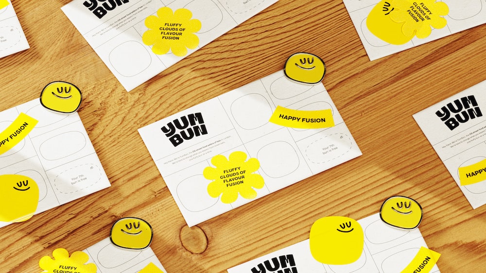 Branding für Yum Bun: Treuekarte mit Stickern