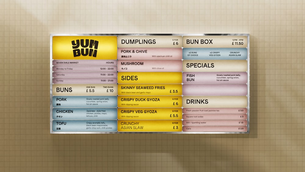 Branding für Yum Bun: Aushang der Speisekarte