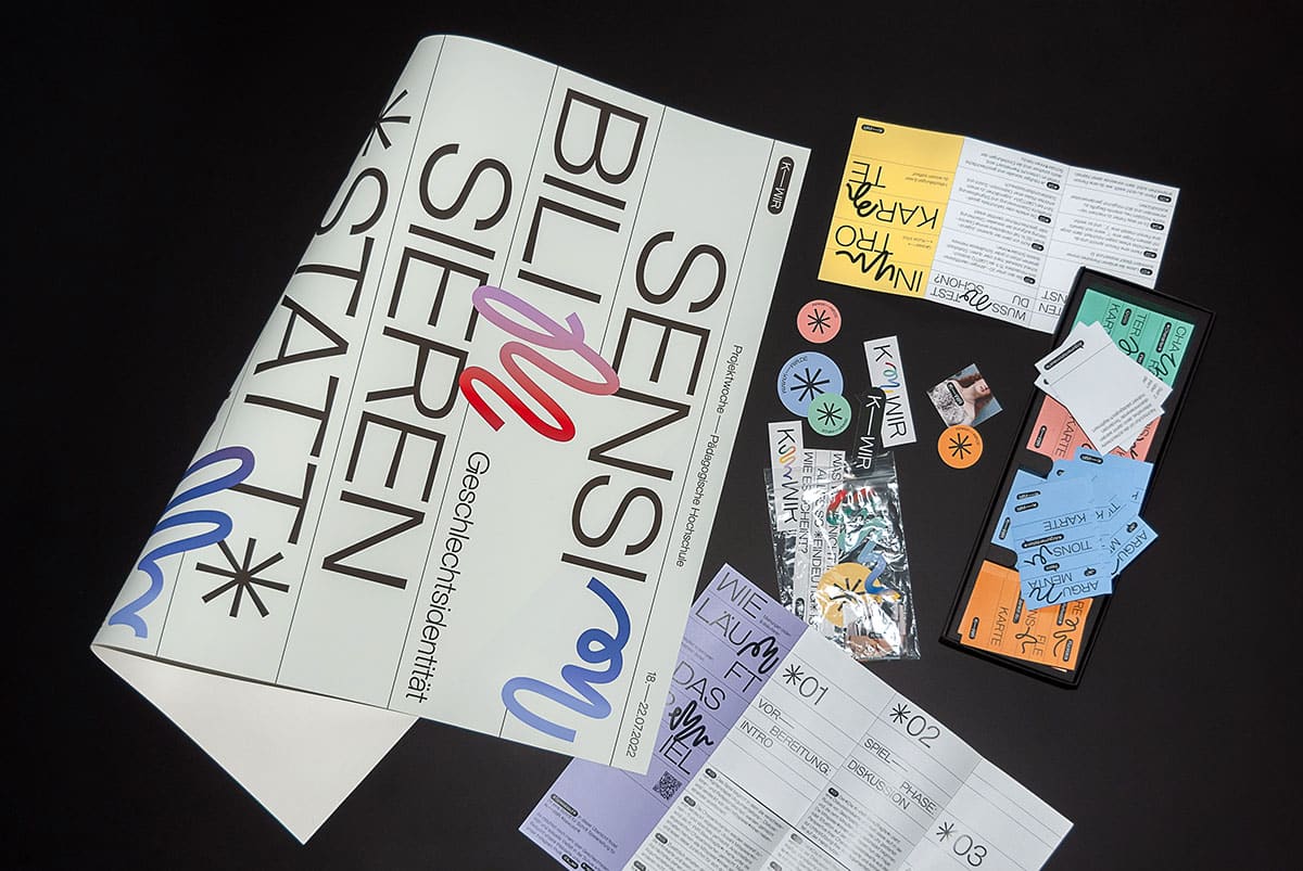 Eine Mischung aus verschiedenen Medien in einem hellen, typografischen Design mit bunten, handgezeichneten Akzenten