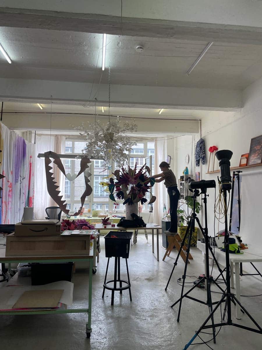 Ein Blick in Sarah Illenbergers Studio in Berlin