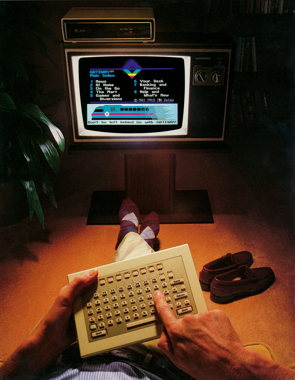 Publikation »The Computer«, Seite 267: Schon 1983 starteten in Kalifornien die Tests für die Informationsportale des Online-Service Gateway