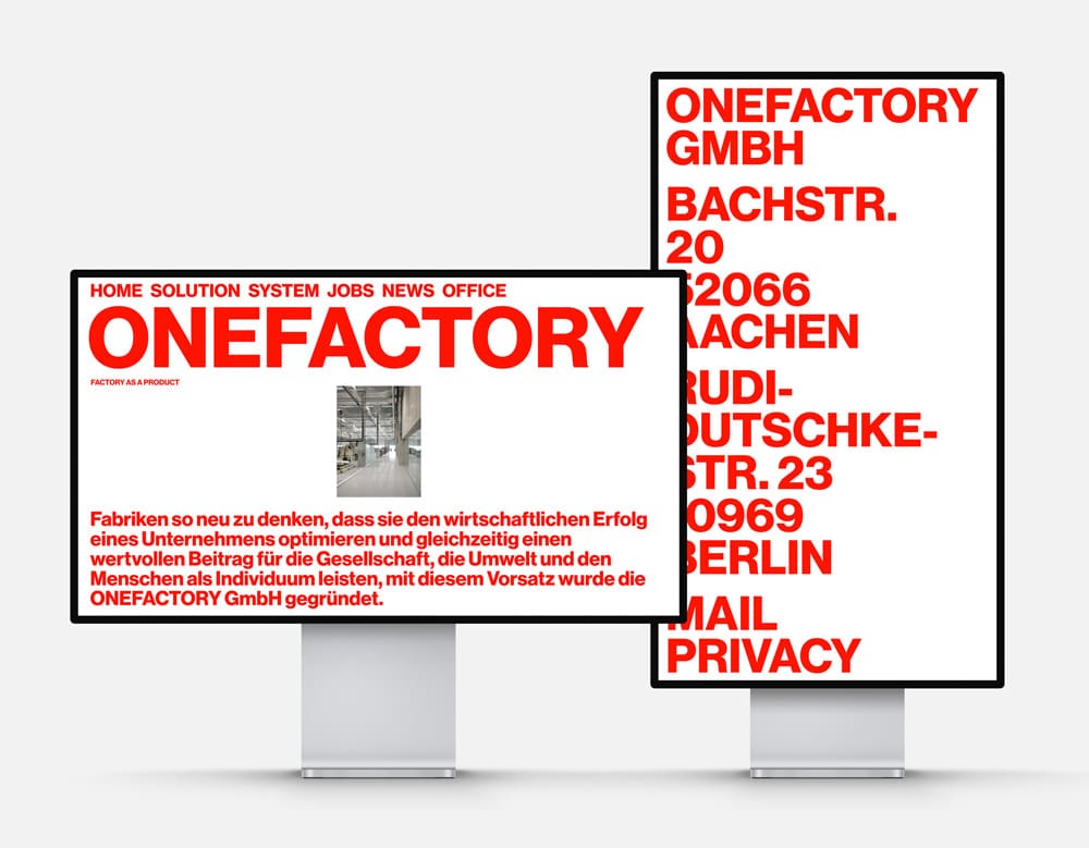 Agenturporträt UNA NAU, Mock-up mit der Website von »ONEFACTORY«, rote serifenlose Blockschrift auf weißem Grund