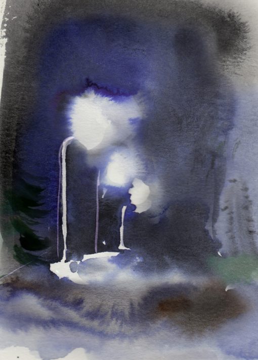 Stimmungsvolle Aquarellszene in tiefen Blau- und Schwarztönen. Zwei helle Straßenlaternen werfen Lichtkegel auf einen Weg, umgeben von dunklen Baumformen.