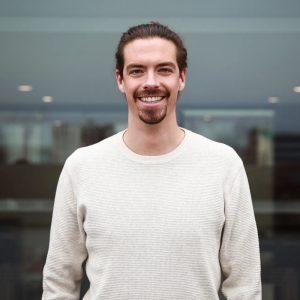 Porträt Tobias, Mitgründer und CEO von awork, einem Projektmanagement-Tool aus Hamburg