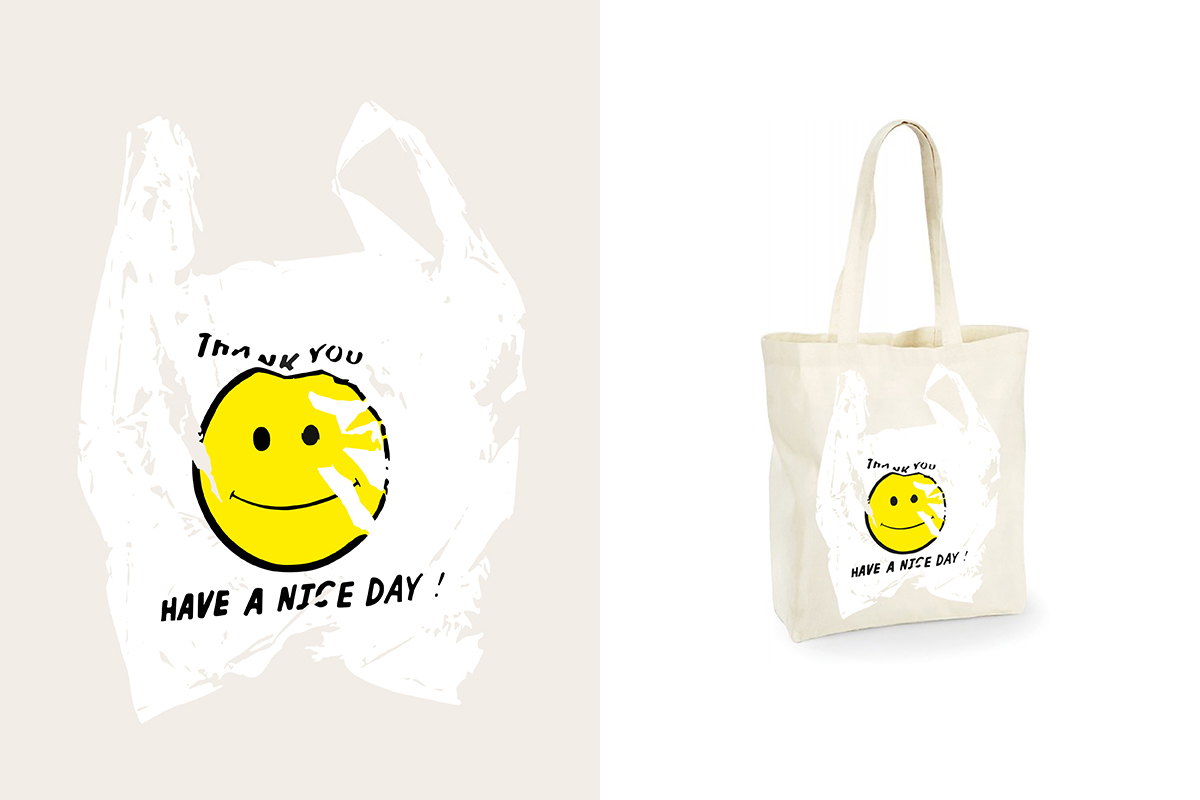 Zweiteiliges Produktbild. Links auf beigem Hintergrund eine weiß-transparente Plastiktüten-Grafik mit gelbem Smiley-Face und den Texten „THANK YOU" und „HAVE A NICE DAY!". Rechts dasselbe Motiv als Print auf einem naturweißen Canvas-Tote-Bag.