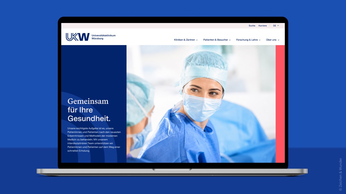 Neues Erscheinungsbild des Universitätsklinikum Würzburg: Website mit Foto aus OP-Saal mit Frau mit Haube und Maske